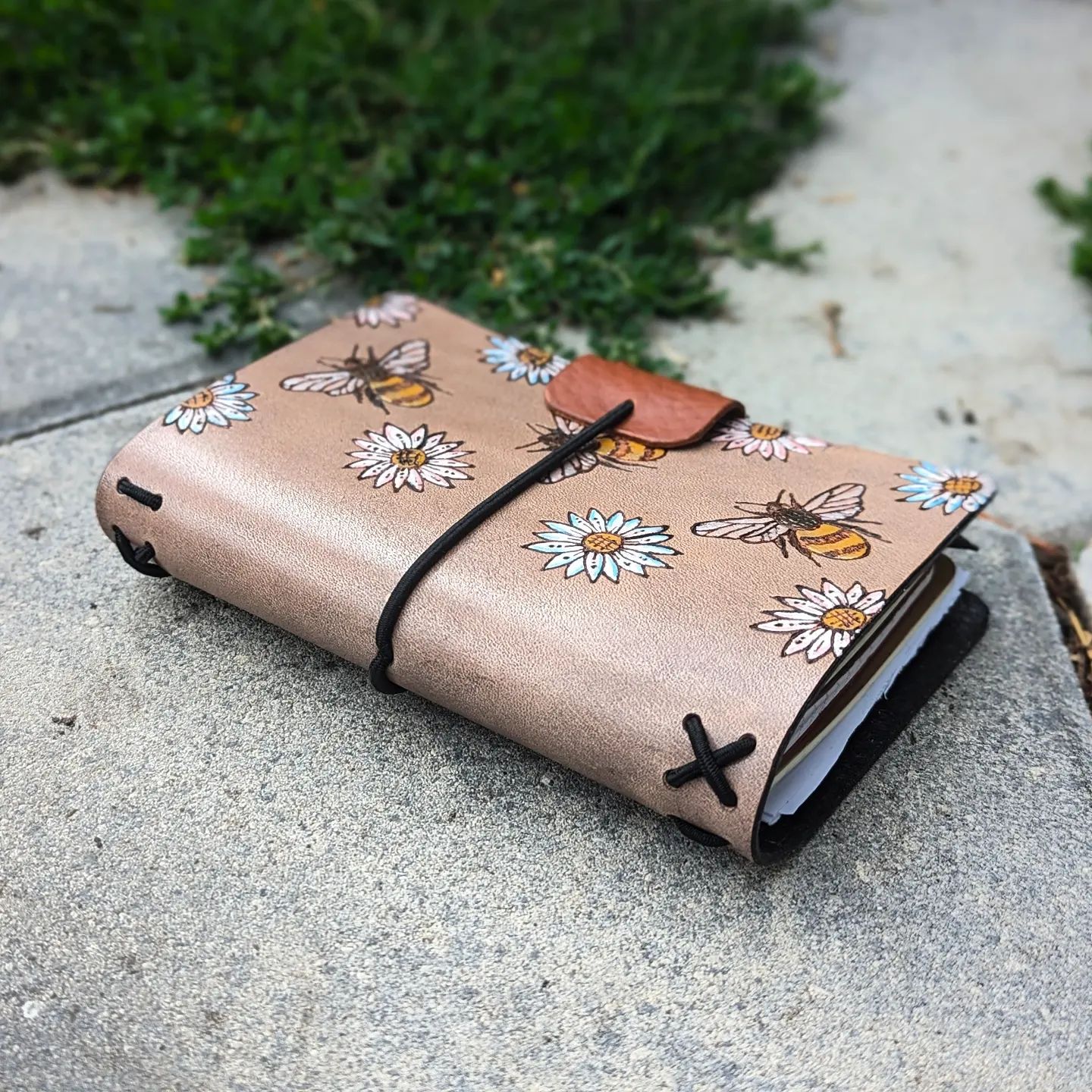 Field Notes-Size Fauxdori Refillable Notebook | Pyrography Bees + Flowers