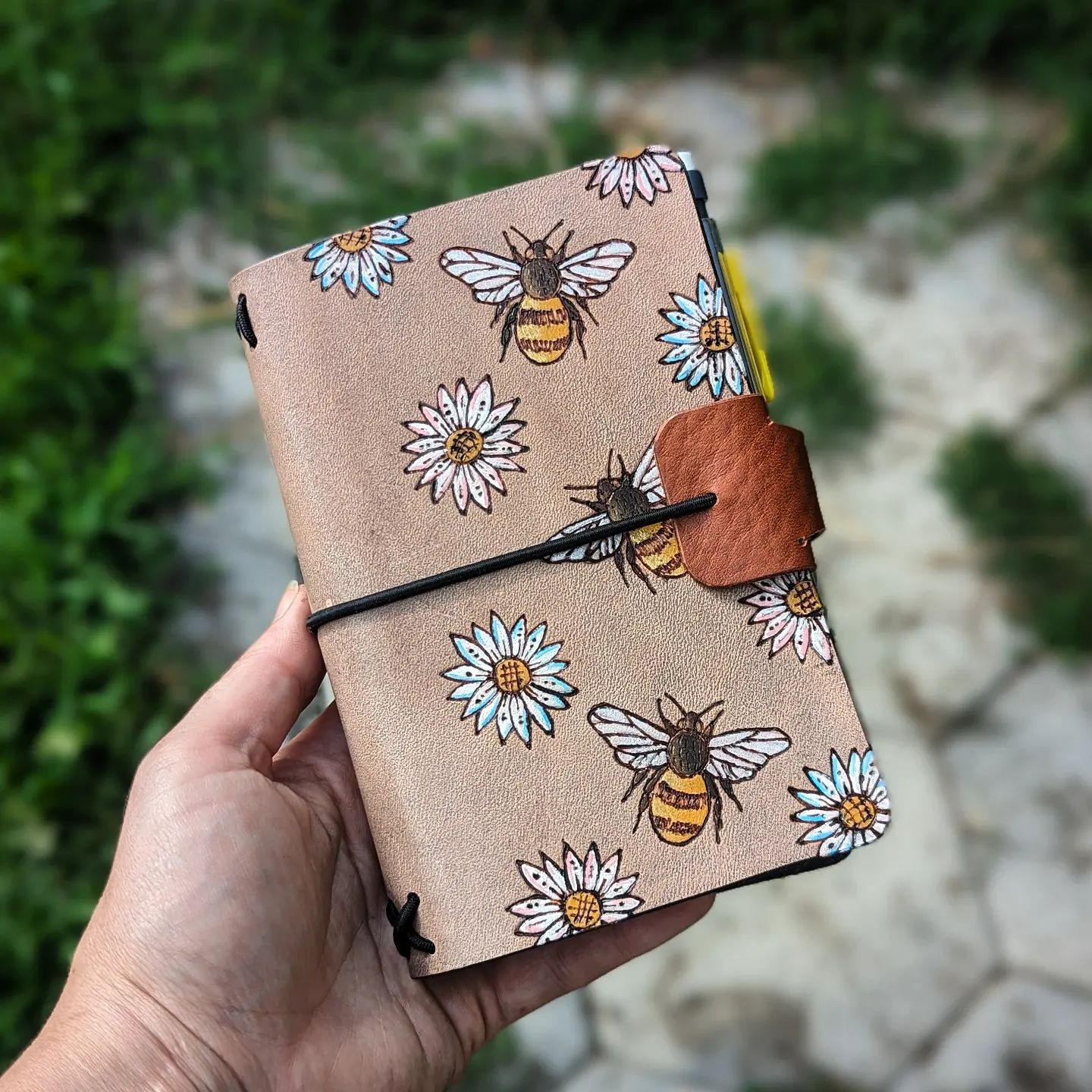 Field Notes-Size Fauxdori Refillable Notebook | Pyrography Bees + Flowers