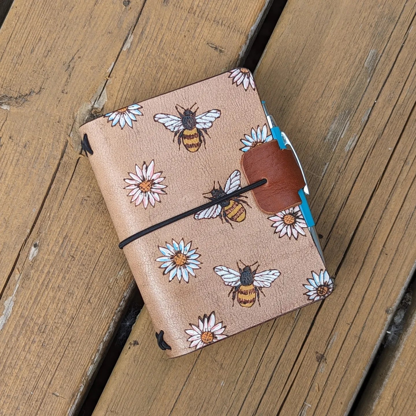 Passport-Size Fauxdori Refillable Notebook | Pyrography Bees + Flowers